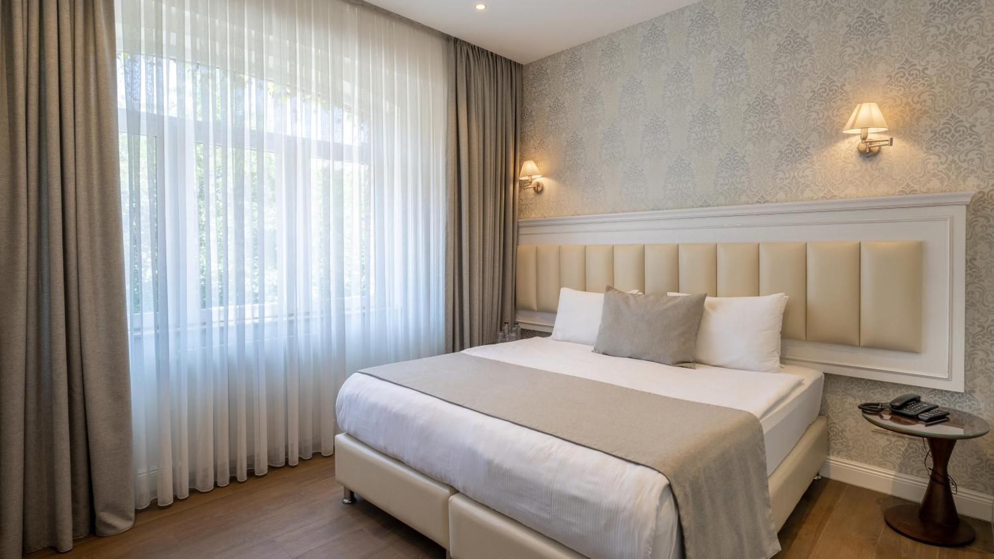Hotel Passport Тбилиси Екстериор снимка