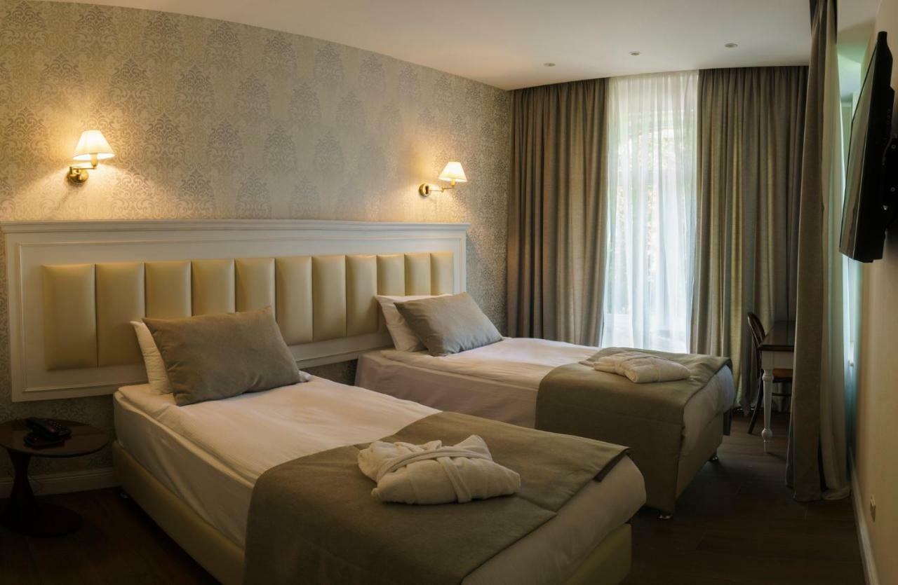 Hotel Passport Тбилиси Екстериор снимка